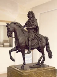 Equestrian statue of Louis XIV in Roman costume
